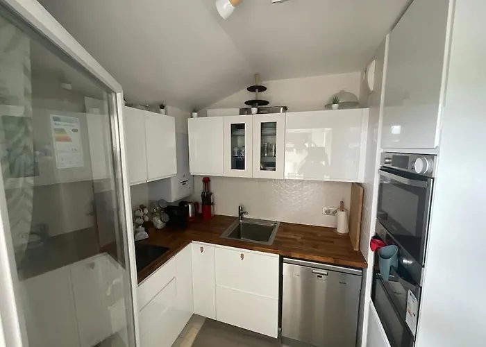 1brwith Terrace Near *